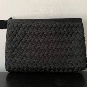 Genie Made in Macau Black Quilted Carry Bag- 9.5” l X 6.5” h- Like new!
